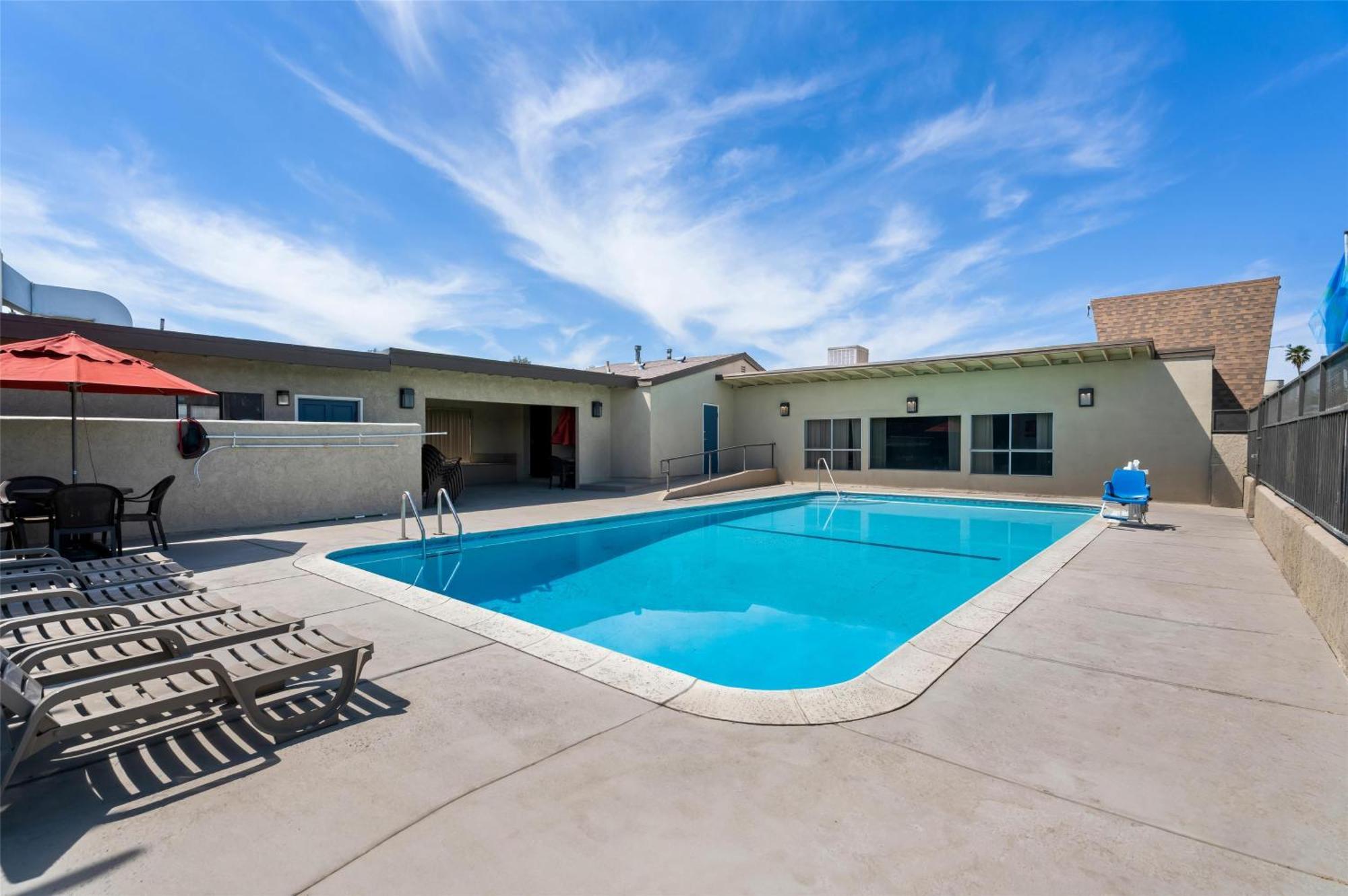 Best Western Desert Villa Inn Barstow Luaran gambar
