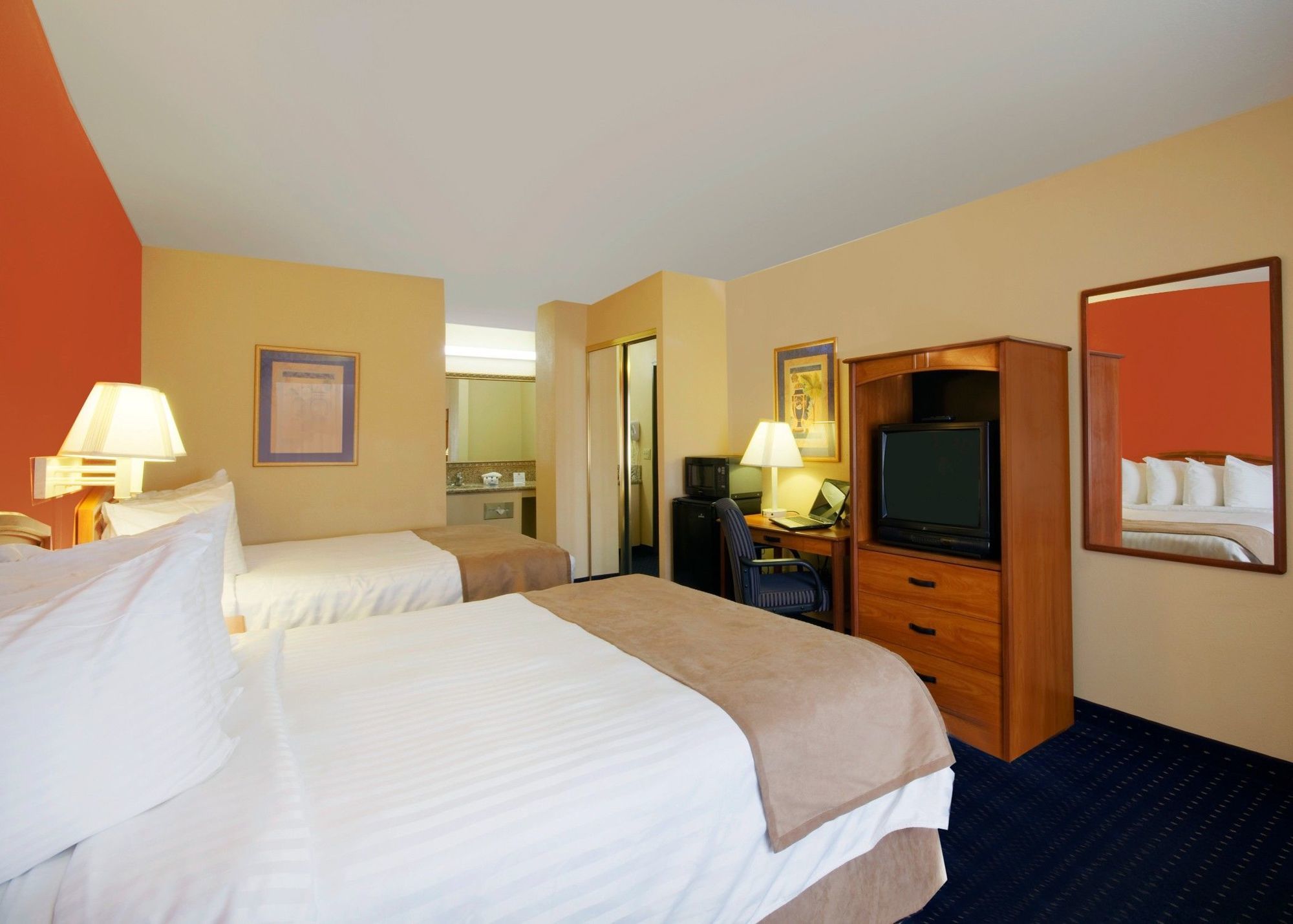 Best Western Desert Villa Inn Barstow Bilik gambar